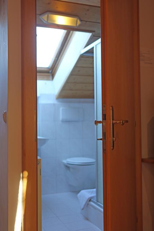 Appartement Haus Leopold à Gosau Extérieur photo